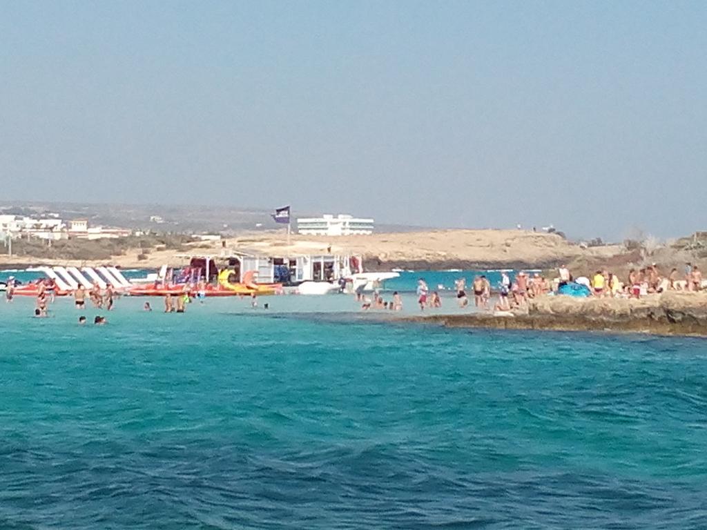 Sunshine Apts, Two Bedroom , Free Internet, No 3 Ayia Napa Exterior foto