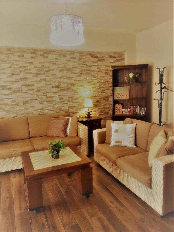 Sunshine Apts, Two Bedroom , Free Internet, No 3 Ayia Napa Exterior foto
